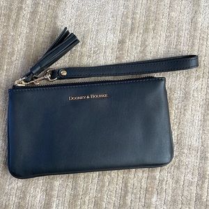 Dooney & Bourke black leather wristlet